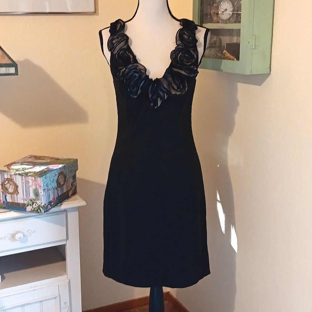 Betsy & Adam Elegant Black Embellished Short Gown